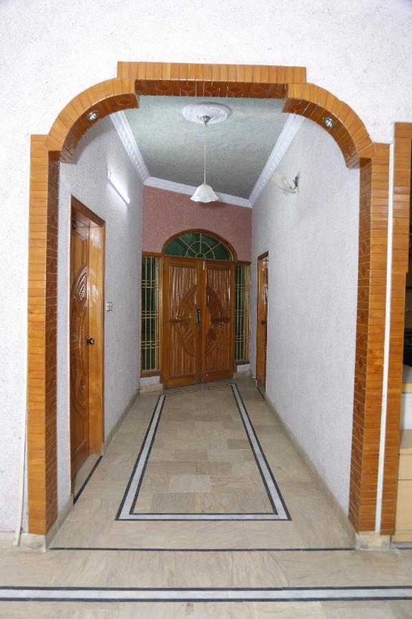 Karachi Motel Exterior foto