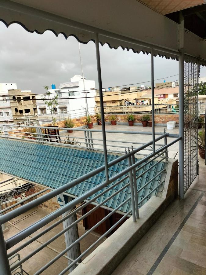 Karachi Motel Exterior foto
